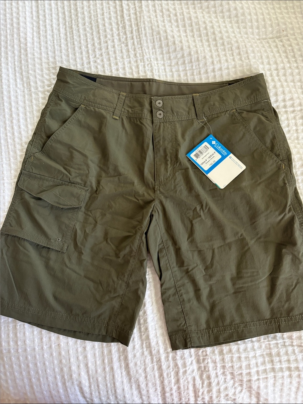 Columbia Women’s Olive Cargo Shorts with Utility Pockets